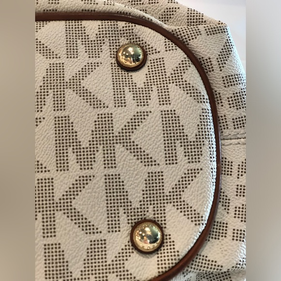 MICHAEL KORS Camden Signature Canvas & Leather Gathered Slouch Handbag - Picture 7 of 16